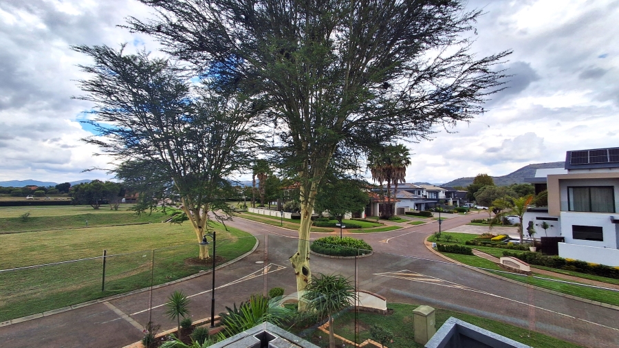 6 Bedroom Property for Sale in The Islands Estates North West